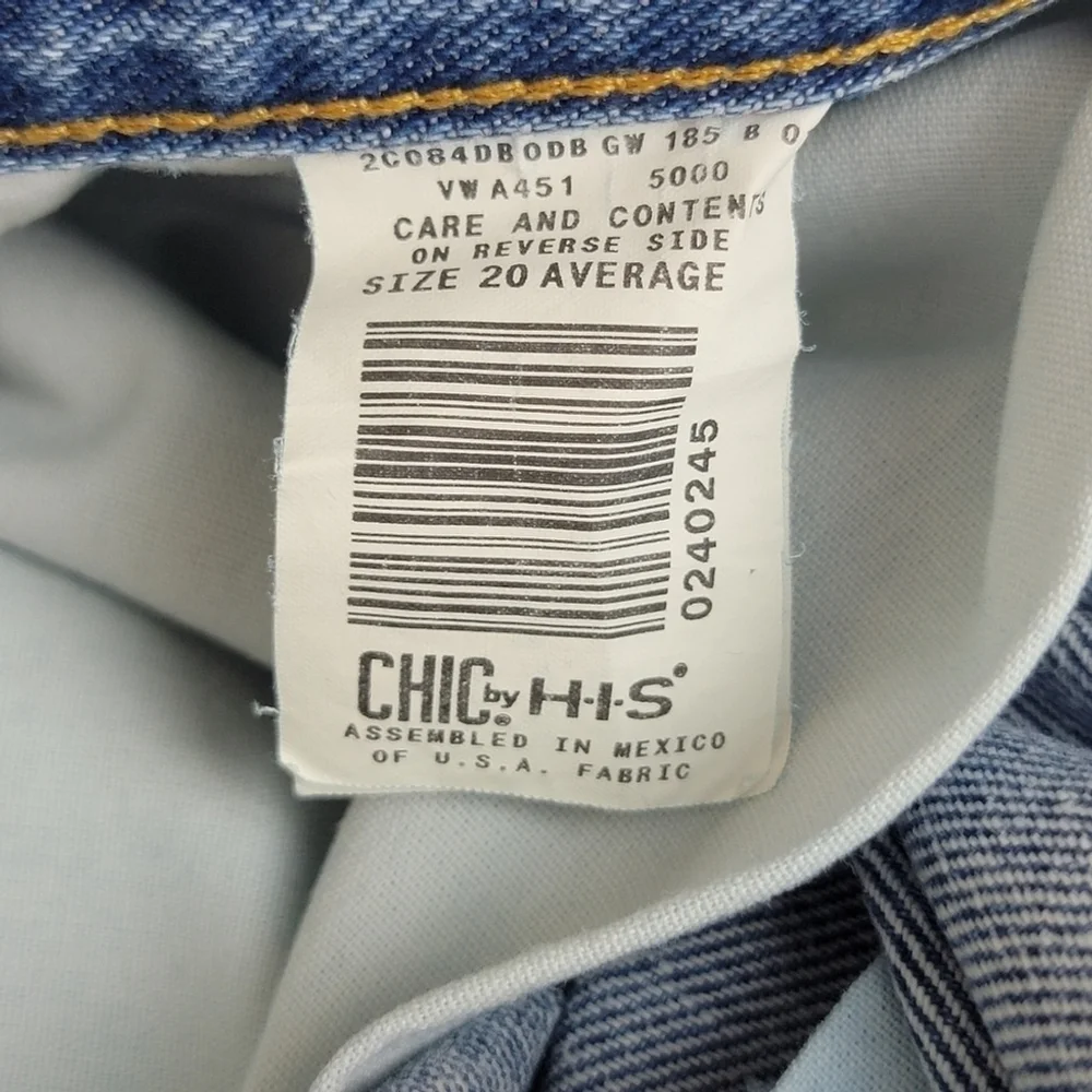 Chic NEW 90s Vintage Tapered Leg Relaxed Fit High Rise Medium Wash Mom Jeans